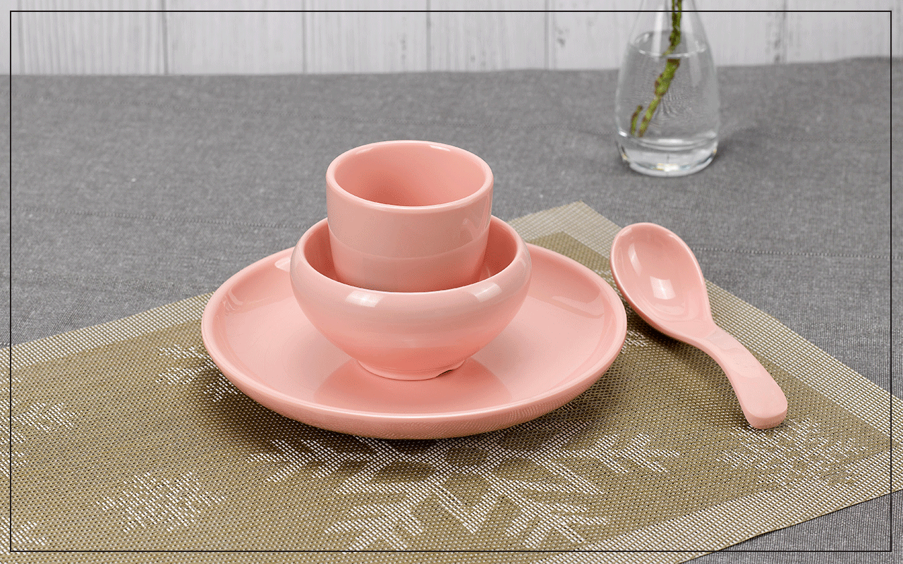 <strong>星空game餐具-酒店创意摆台</strong>