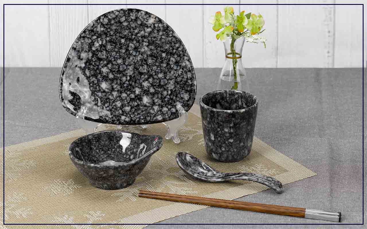 碗碟杯勺套摆台